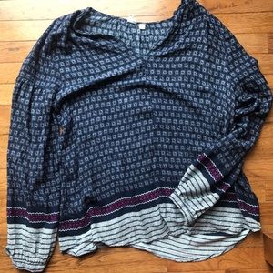 Gap navy peasant top.